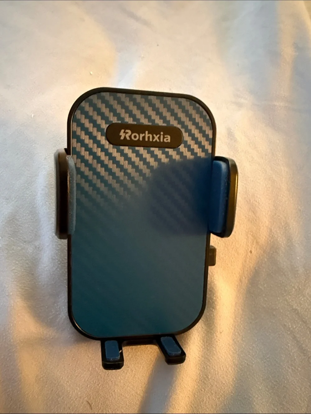 Blue Carbon-Style Universal Car Phone Mount